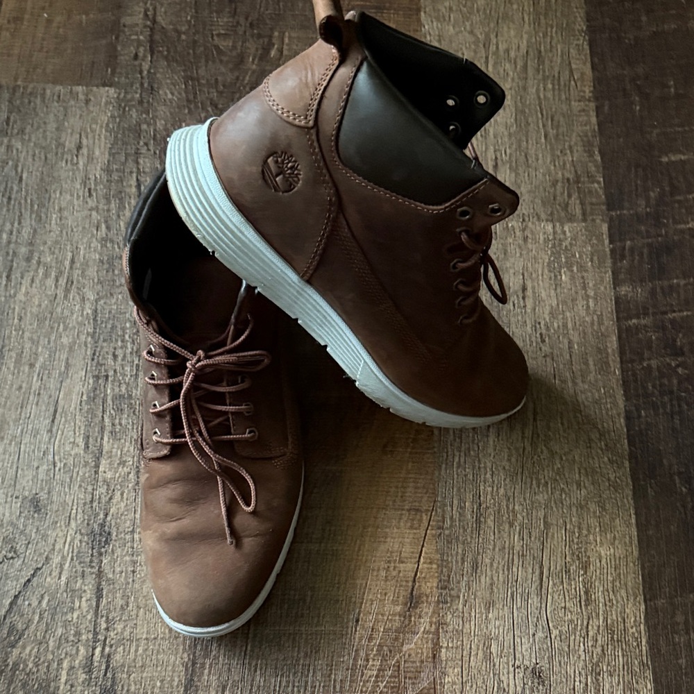 Timberland Men's Tan Leather Boots with White Soles